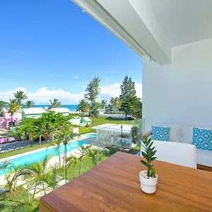 https://amazing-ocean-view-apartment-with-grand-pool.comcaribbean.com